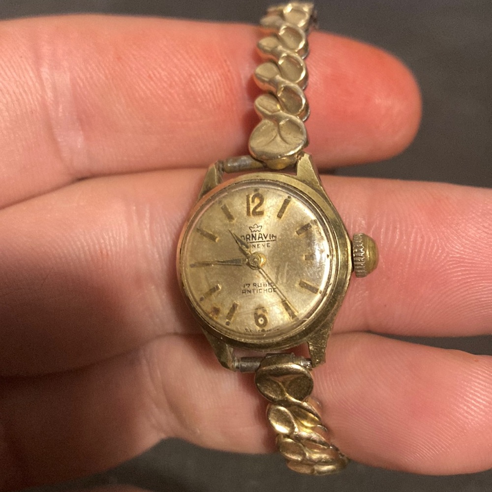 Vintage Cornavin Geneve 17 Rubis Gold Tone Ladies Women’s Watch